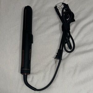 FoxyBae Black Hair Straightener